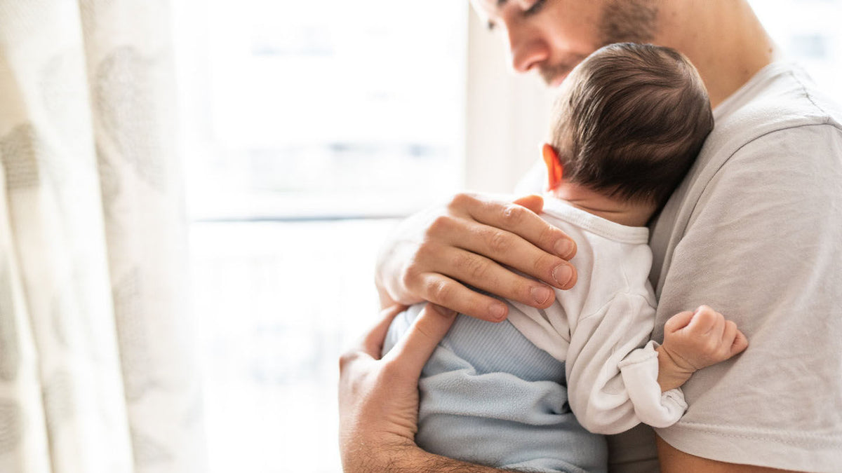 ¿Qué es la "cabeza plana infantil" y cuáles son sus causas?
