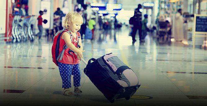 Lista de imprescindibles para viajar con niños: qué no te puedes perder.