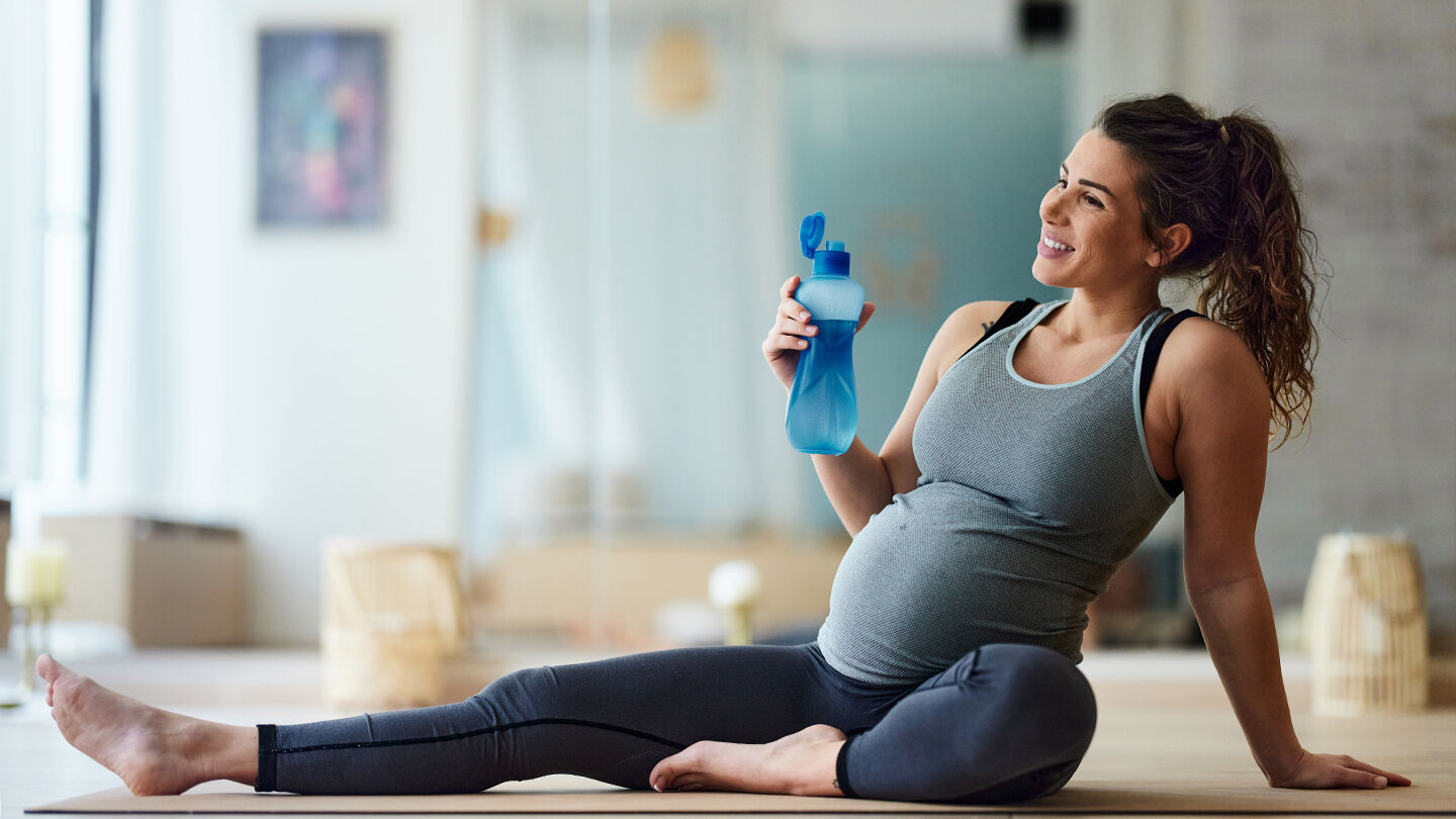 Yoga durante el embarazo: beneficios y mejores posturas